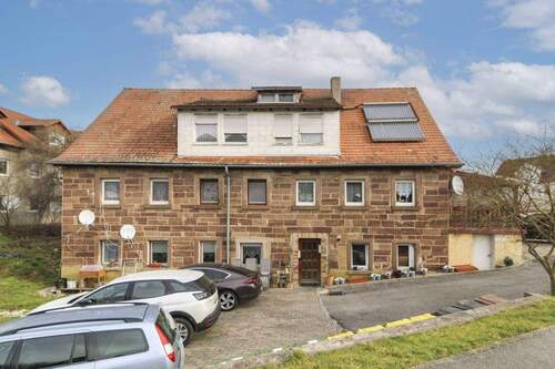 Frontansicht - Vermietetes Mehrfamilienhaus mit Stellplätze, Terrasse und Garten in Knittlingen