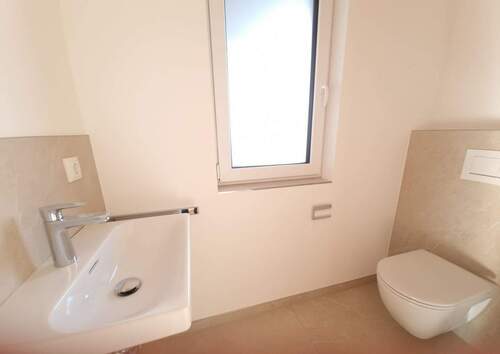 Gäste-WC. - Erdgeschoss - 
