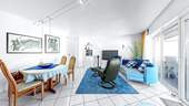 Wohnzimmer - Modern, hell, top in Schuss! Balkon und Stellplatz inklusive!