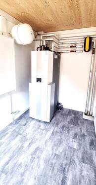 Hauswirtschaftsraum - Wärmepumpe - Erdgeschoss - 