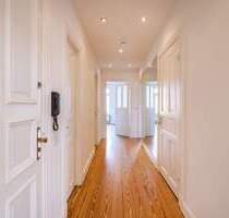 Altbau von seiner besten Seite: stilvolle 3-Zimmer-Wohnung in sehr ruhiger Lage von Winterhude - Hamburg