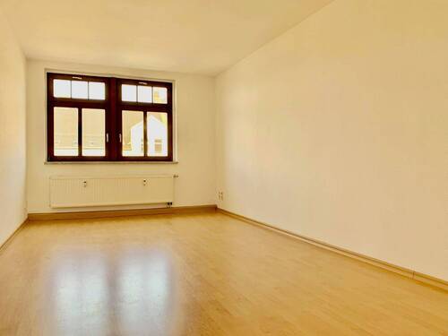 Wohnzimmer - 3 Zimmer Etagenwohnung zur Miete in Chemnitz