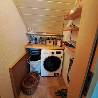 Wasch- bzw. Vorratsraum - 
