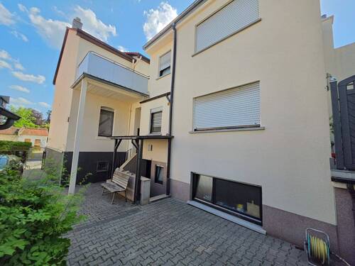 Ansicht - Mehrfamilienhaus, Wohnhaus mit 260,70 m&sup2; in Obertshausen zum Kaufen