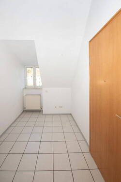 Eingangsbereich - 3 Zimmer Etagenwohnung zum Kaufen in Deggendorf