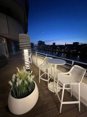 Blick auf Elbphilharmonie - Hamburgs schönster Balkon! - 1.756.440,00 EUR Kaufpreis, ca.  146,40 m² Wohnfläche