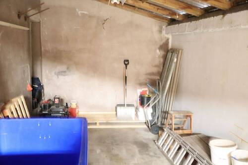 Garage - 