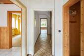 02_Eingang - 5 Zimmer Reihenendhaus zum Kaufen in Duisburg