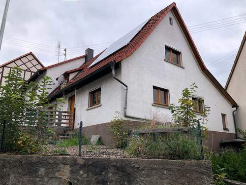 Seitenansicht - 5 Zimmer Einfamilienhaus zum Kaufen in Burgpreppach