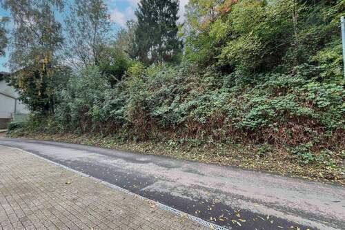 Grundstück - Baugrundstück mit Baugenehmigung für Einfamilienhaus in attraktiver Hanglage - Mülheim an der Ruhr