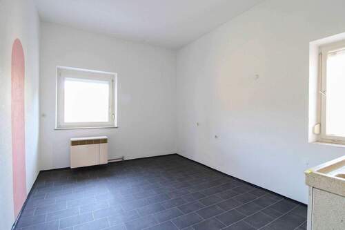 Küche EG - 9 Zimmer Mehrfamilienhaus, Wohnhaus in Stuttgart