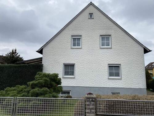 Bild 2 - 8 Zimmer Einfamilienhaus zum Kaufen in Gerhardshofen