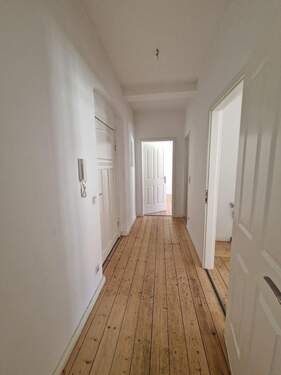 Flur - 2 Zimmer Etagenwohnung zur Miete in Magdeburg