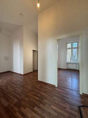 Flur - 3 Zimmer Etagenwohnung zum Kaufen in Berlin