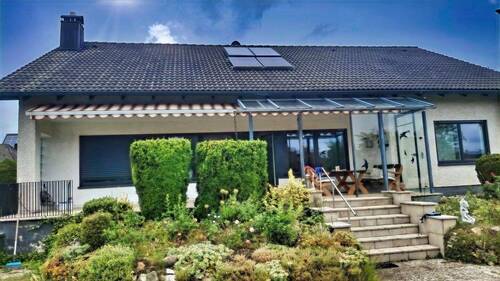Ihr neues Eigenheim! - Wunderschöner Bungalow in ruhiger Lage von Hahnbach - Frei!