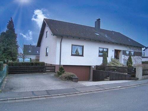 Nordansicht - 5 Zimmer Bungalow in Hahnbach