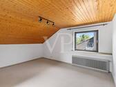 Kinderzimmer/Büro - 