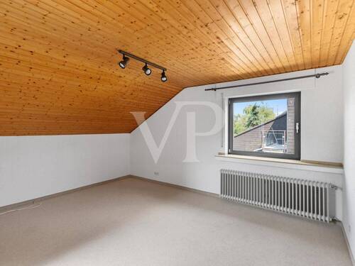 Kinderzimmer/Büro - 