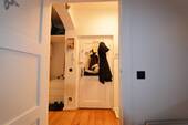 Flur - 2 Zimmer Etagenwohnung zum Kaufen in Berlin
