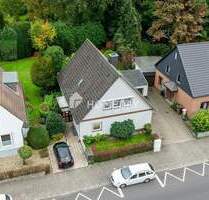 Komfortables Einfamilienhaus mit fünf Zimmern, moderner Haustechnik und grüner Wohlfühloase - Düsseldorf Vennhausen
