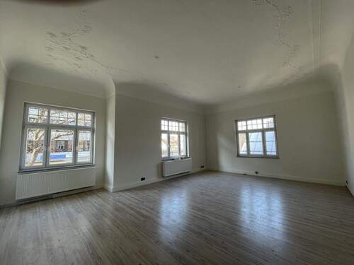 Zimmer - Etagenwohnung mit 112,00 m&sup2; in Kempten zur Miete