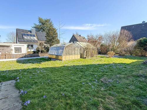 Garten - 5 Zimmer Einfamilienhaus in Haseldorf