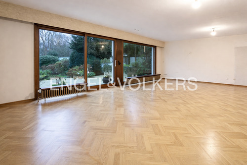 Lichtdurchfluteter Wohnbereich - 