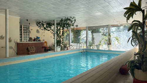 Schwimmbad - visualisiert (mit Beckenwasser) - 