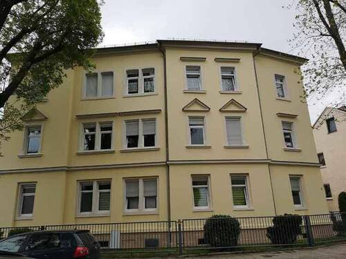 Gebäudeansicht - 2 Zimmer Etagenwohnung zum Kaufen in Dresden