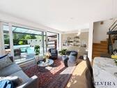 Wohnzimmer - Elvira - Aubing - Besondere Doppelhaushälfte mit großem Garten und Pool