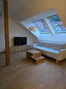 Wohnbereich1 - 3 Zimmer Etagenwohnung in Stuttgart