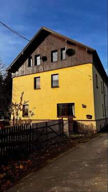 Giebelansicht - Einfamilienhaus mit 180,00 m&sup2; in Striegistal zum Kaufen