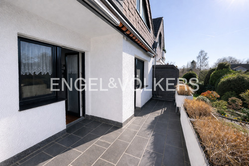 Großer Balkon mit Südwest-Ausrichtung - 