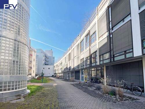 Anwesen - Mehrfamilienhaus, Wohnhaus mit 110,00 m&sup2; in Nürnberg zum Kaufen