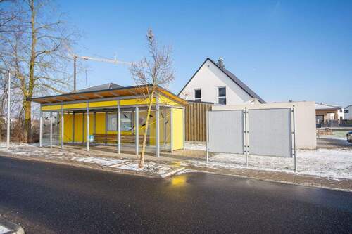 Bushaltestelle direkt am Haus - 