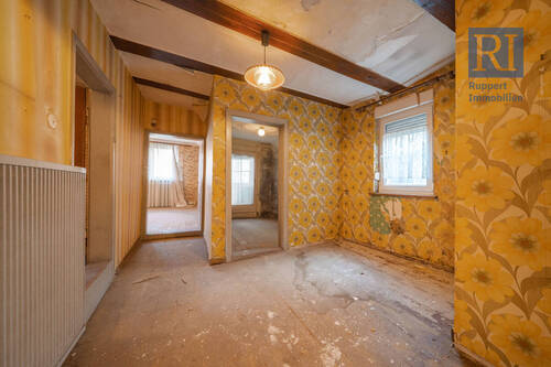 Flur, OG Haus Nr. 14 - 