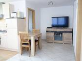 Mit Esstisch und Fernseher - Etagenwohnung mit 45,00 m&sup2; in Krauchenwies zur Miete