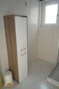 ... und großen Badschrank - 
