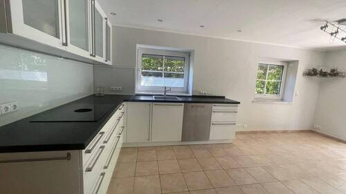 Bild 4 - Einfamilienhaus mit 250,00 m&sup2; in Reinfeld zum Kaufen