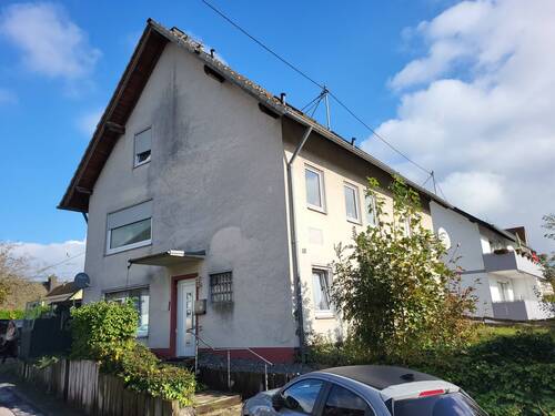 Ansicht Eingang 1 - 9 Zimmer Mehrfamilienhaus, Wohnhaus zum Kaufen in Montabaur