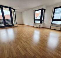 Tolle 2 Zimmer Wohnung mit Balkon in Nürnberg Glockenhof