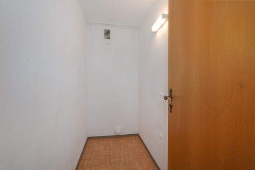 Abstellkammer / Separates WC nach Bedarf einrichtbar - 