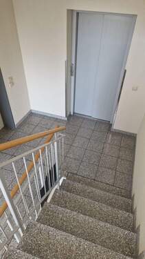 Treppenhaus - Mehrfamilienhaus, Wohnhaus zum Kaufen in Dresden