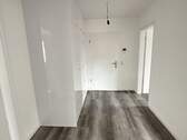 Flur - Etagenwohnung mit 74,20 m&sup2; in Uetersen zur Miete