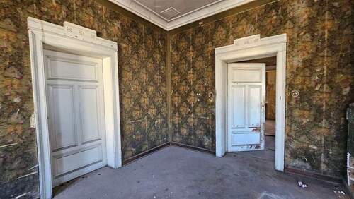 Zimmer - 6 Zimmer Mehrfamilienhaus, Wohnhaus in Zittau