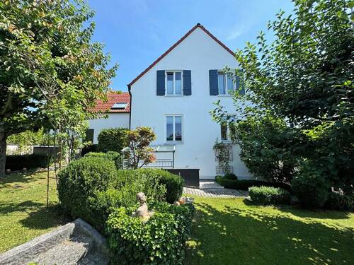 Garten/Rückansicht - 8 Zimmer Einfamilienhaus in Tiefenbach/Zweikirchen