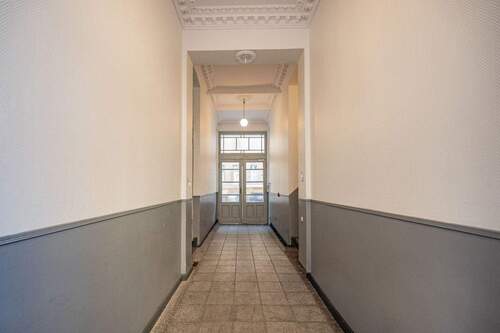 Hausflur (Haupteingang) - 