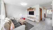 Wohnzimmer 2 - 4 Zimmer Etagenwohnung in Bonn