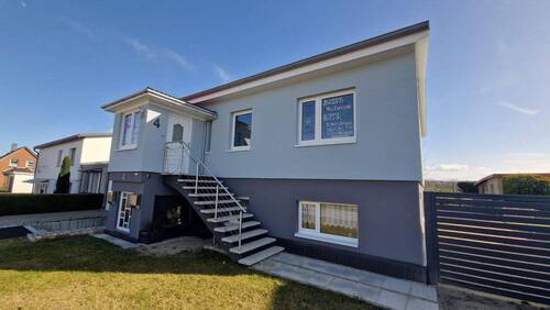 Eingang OG - Einfamilienhaus mit 180,00 m&sup2; in Kühlungsborn zum Kaufen