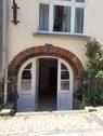Außen-Eingang Souterrain - Hafennah gelegene 2-Z-Souterrainwohnung, frisch renoviert, in Husum zu vermieten! Otto Stöben GmbH